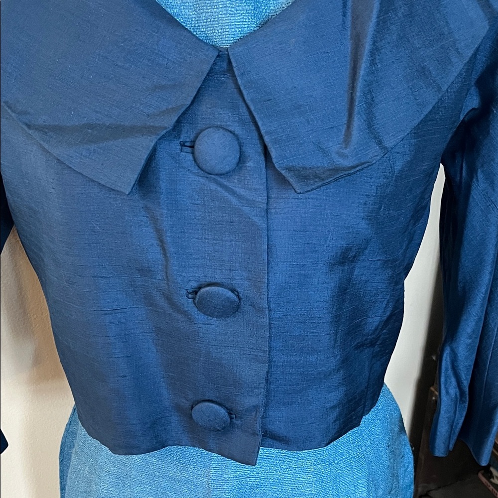 1960s Vintage Style Two-Tone Blue Dress - Picture 6 of 12
